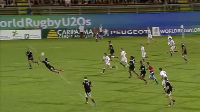 VIDEO. INSOLITE. Le Baby Black Te Toiroa Tahuriorangi tente de s'envoler avant d'exploser en vol