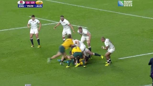 VIDÉO. Angleterre - Australie : Michael Hooper aurait-il dû être expulsé pour son déblayage musclé sur Mike Brown ?