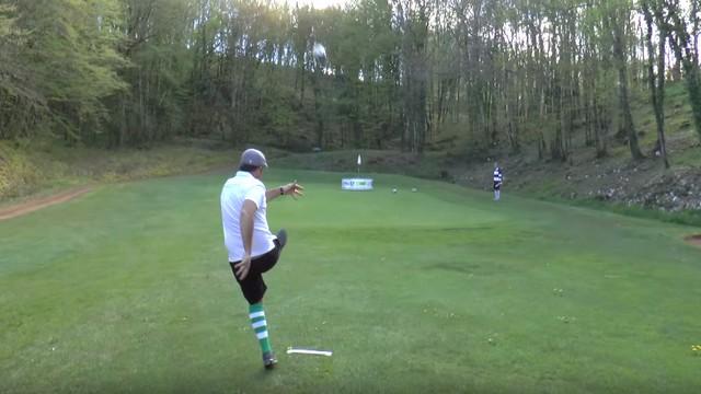 VIDÉO. INSOLITE. Le rugby golf, la discipline phare de l'été ?