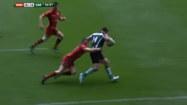 VIDÉO. Un ailier au physique de talonneur raffute Shane Williams et marque un essai de 60m