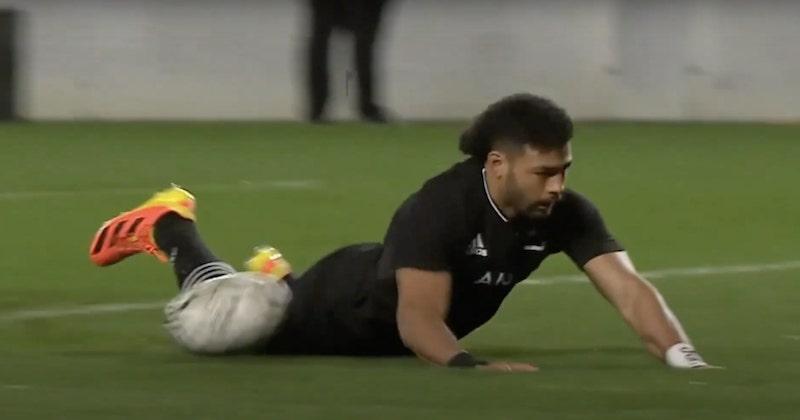 ALL BLACKS. ''Je me fiche de ce que vous pensez,'' lance Richie Mo'unga aux journalistes NZ