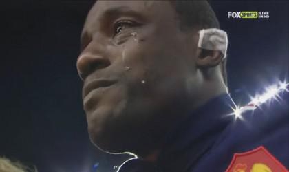 Yannick Nyanga en larmes pendant la Marseillaise