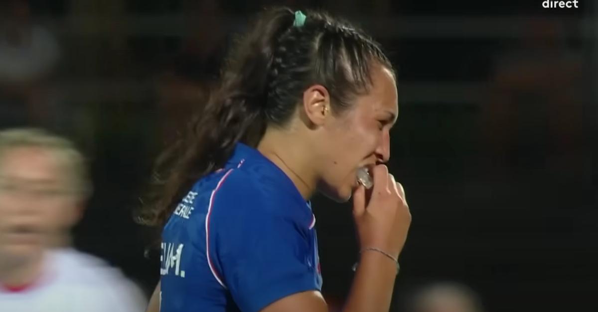 RUGBY. Coupe du monde féminine : un nouveau protège-dents connecté à LED pour mieux détecter les chocs