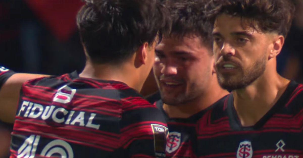 XV de France. ''Un bosseur qui mérite tout ce qui lui arrive'', Marchand encense son jeune coéquipier